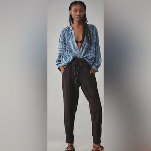 Anthropology Women’s High Rise Nomad Joggers
Black Size L